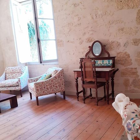 Logis Des Lugats, Gite De Charme ลา เฮออล ภายนอก รูปภาพ
