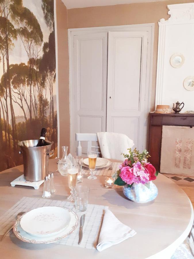 Logis Des Lugats, Gite De Charme ลา เฮออล ภายนอก รูปภาพ